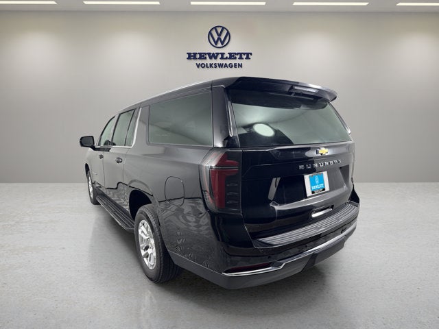 2025 Chevrolet Suburban LT