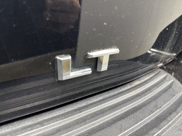 2025 Chevrolet Suburban LT