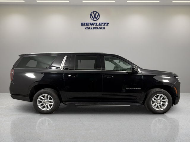 2025 Chevrolet Suburban LT