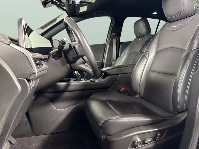 2025 Cadillac XT4 FWD Premium Luxury
