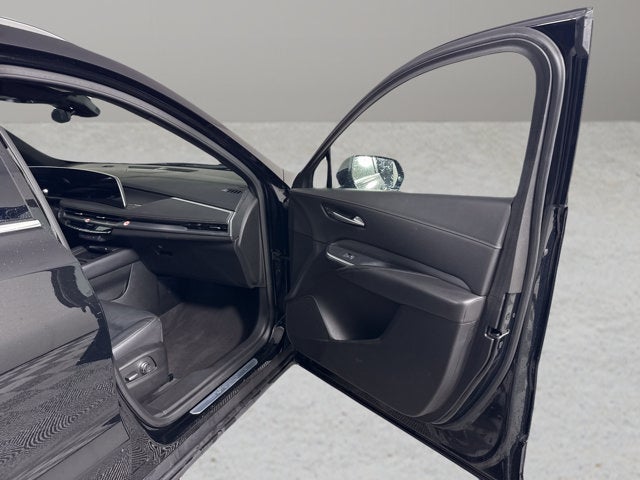 2025 Cadillac XT4 FWD Premium Luxury