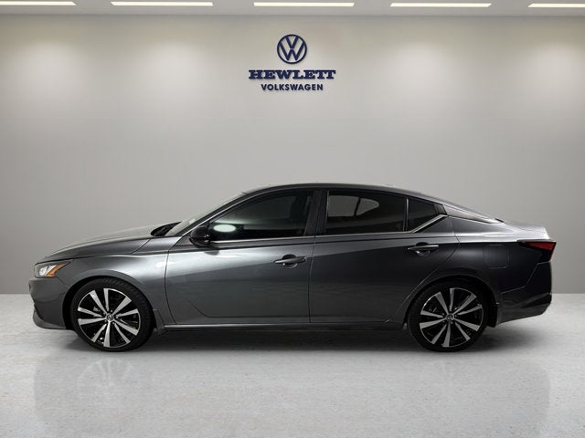 2022 Nissan Altima 2.0 SR