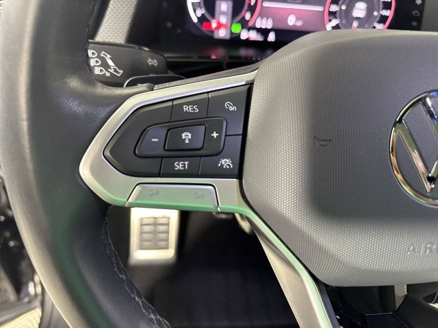 2024 Volkswagen Atlas Cross Sport 2.0T SEL R-Line