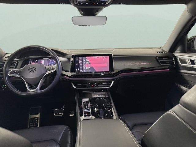 2024 Volkswagen Atlas Cross Sport 2.0T SEL R-Line