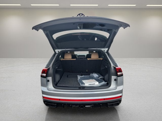 2025 Volkswagen Atlas Cross Sport 2.0T SEL R-Line Black