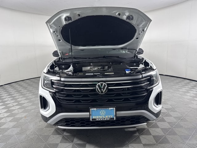 2024 Volkswagen Atlas 2.0T Peak Edition SE w/Technology