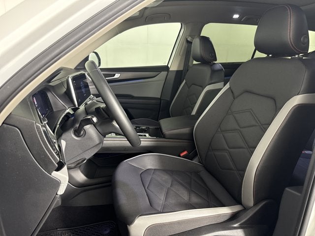 2024 Volkswagen Atlas 2.0T Peak Edition SE w/Technology