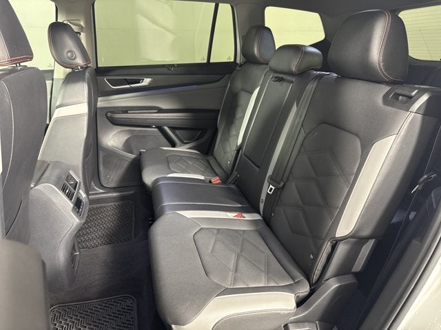2024 Volkswagen Atlas 2.0T Peak Edition SE w/Technology