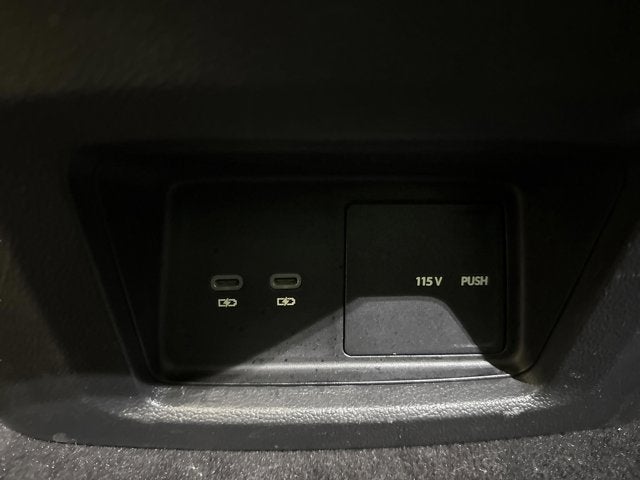 2024 Volkswagen Atlas 2.0T Peak Edition SE w/Technology