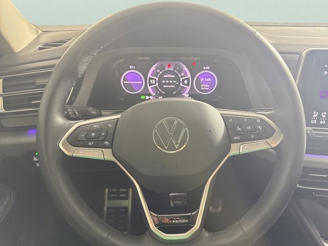 2024 Volkswagen Atlas 2.0T Peak Edition SE w/Technology