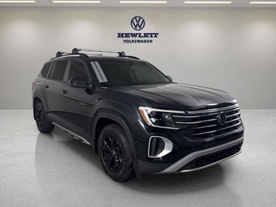 2024 Volkswagen Atlas 2.0T Peak Edition SE w/Technology