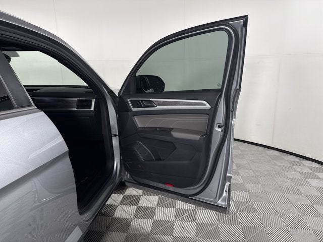2022 Volkswagen Atlas Cross Sport 2.0T SE