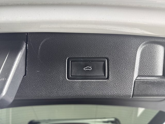 2023 Volkswagen Atlas 3.6L V6 SEL Premium R-Line