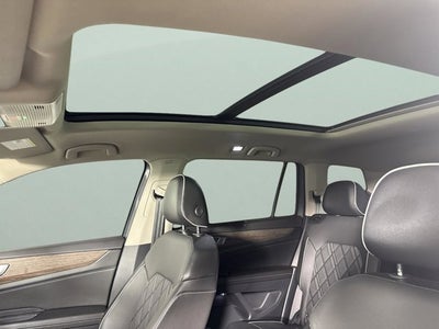 2024 Volkswagen Atlas 2.0T SEL Premium R-Line