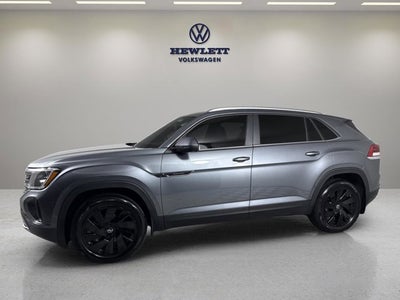 2025 Volkswagen Atlas Cross Sport 2.0T SE w/Technology