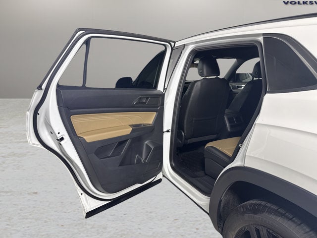2023 Volkswagen Atlas Cross Sport 3.6L V6 SEL R-Line Black