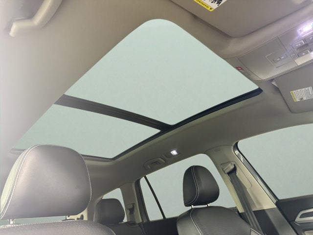 2023 Volkswagen Atlas 3.6L V6 SEL R-Line Black