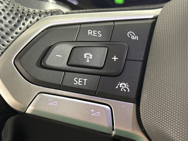 2023 Volkswagen Atlas 3.6L V6 SEL R-Line Black