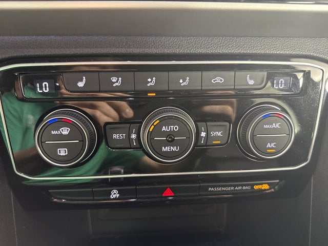2023 Volkswagen Atlas 3.6L V6 SEL R-Line Black