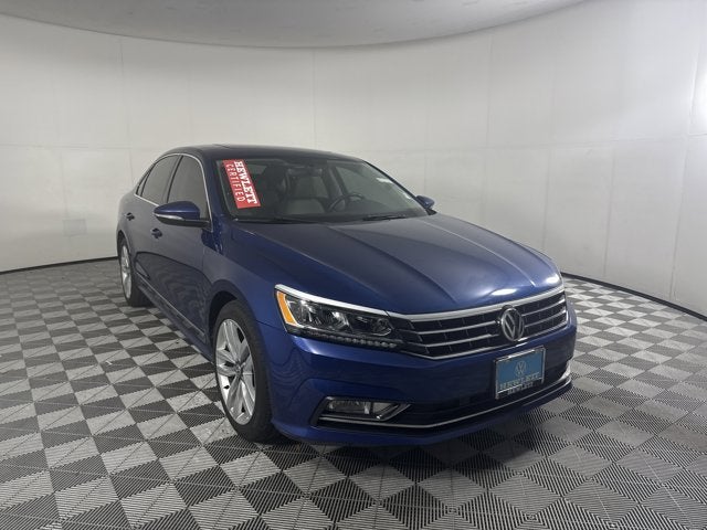 2017 Volkswagen Passat 1.8T SE w/Technology