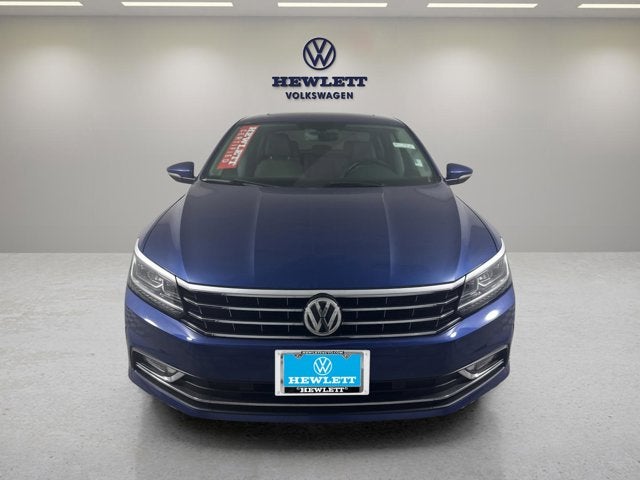 2017 Volkswagen Passat 1.8T SE w/Technology