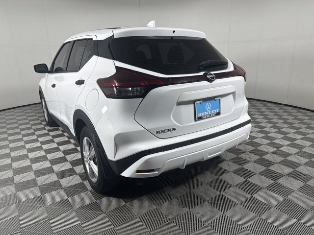 2023 Nissan Kicks S