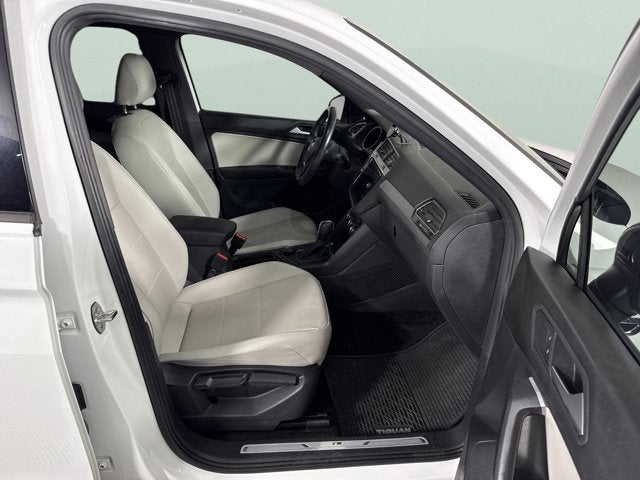 2020 Volkswagen Tiguan SE R-Line Black