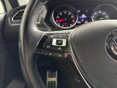 2020 Volkswagen Tiguan SE R-Line Black