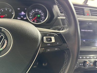 2020 Volkswagen Tiguan SE R-Line Black