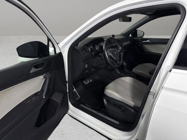 2020 Volkswagen Tiguan SE R-Line Black