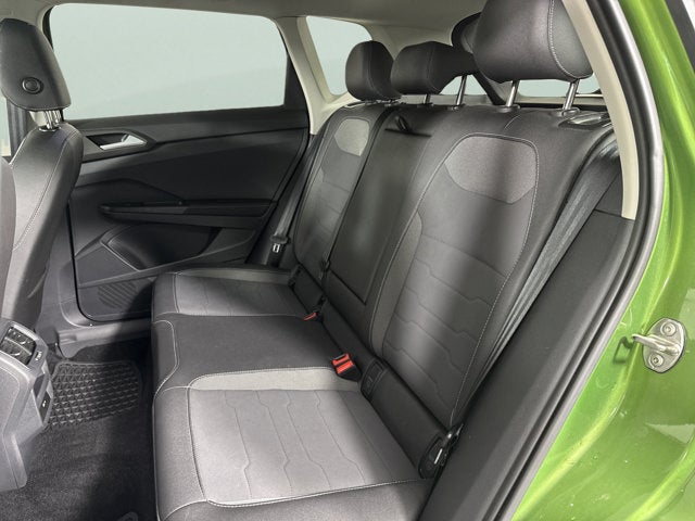 2025 Volkswagen Taos SE Black