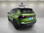 2025 Volkswagen Taos SE Black