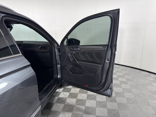 2024 Volkswagen Tiguan SEL R-Line