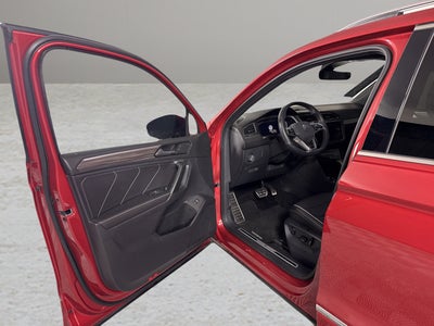 2024 Volkswagen Tiguan SEL R-Line