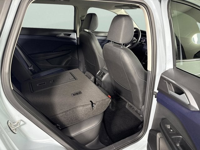 2025 Volkswagen Taos SEL