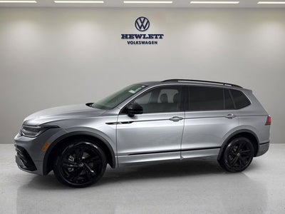2023 Volkswagen Tiguan SE R-Line Black