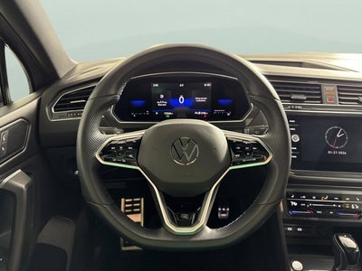 2023 Volkswagen Tiguan SE R-Line Black