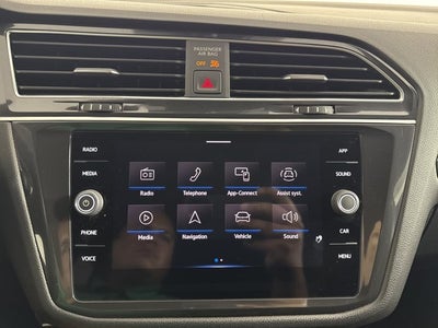 2024 Volkswagen Tiguan SE R-Line Black