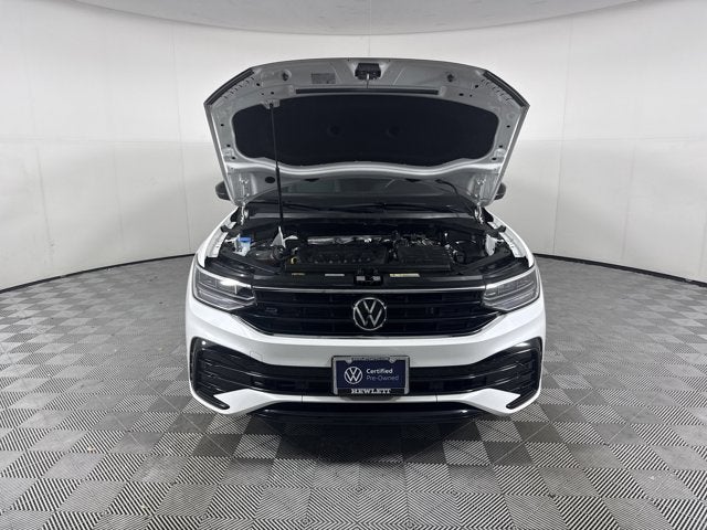 2023 Volkswagen Tiguan SE R-Line Black