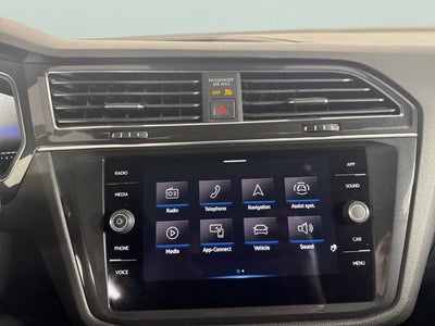 2023 Volkswagen Tiguan SE R-Line Black