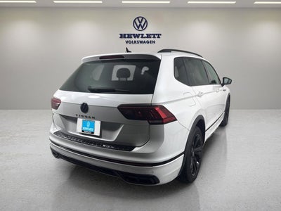 2023 Volkswagen Tiguan SE R-Line Black