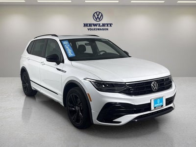 2023 Volkswagen Tiguan SE R-Line Black