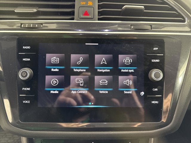 2023 Volkswagen Tiguan SE R-Line Black