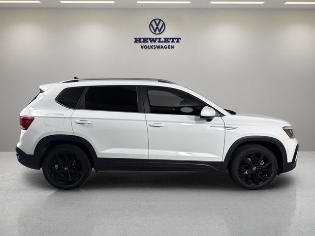 2023 Volkswagen Taos SE