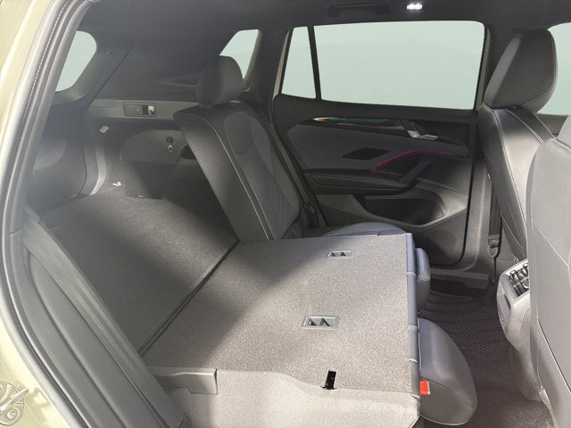 2025 Volkswagen Tiguan SE R-Line Black
