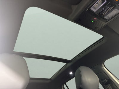 2025 Volkswagen Tiguan SE R-Line Black