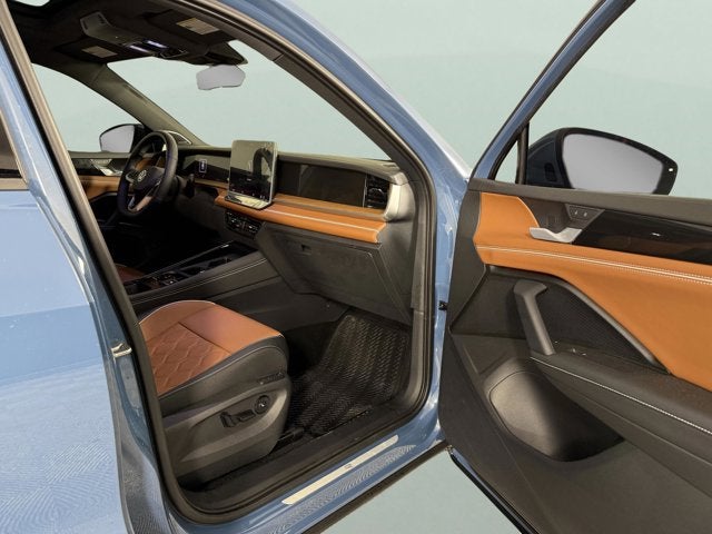 2025 Volkswagen Tiguan SEL R-Line