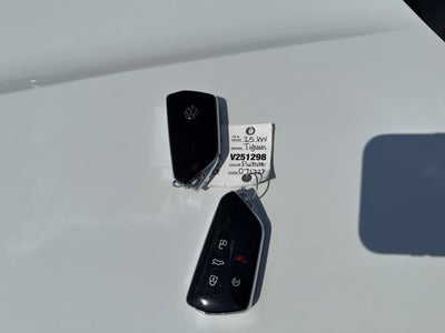 2025 Volkswagen Tiguan SE