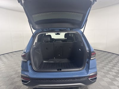 2025 Volkswagen Taos SE