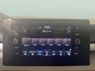 2025 Volkswagen Taos SE